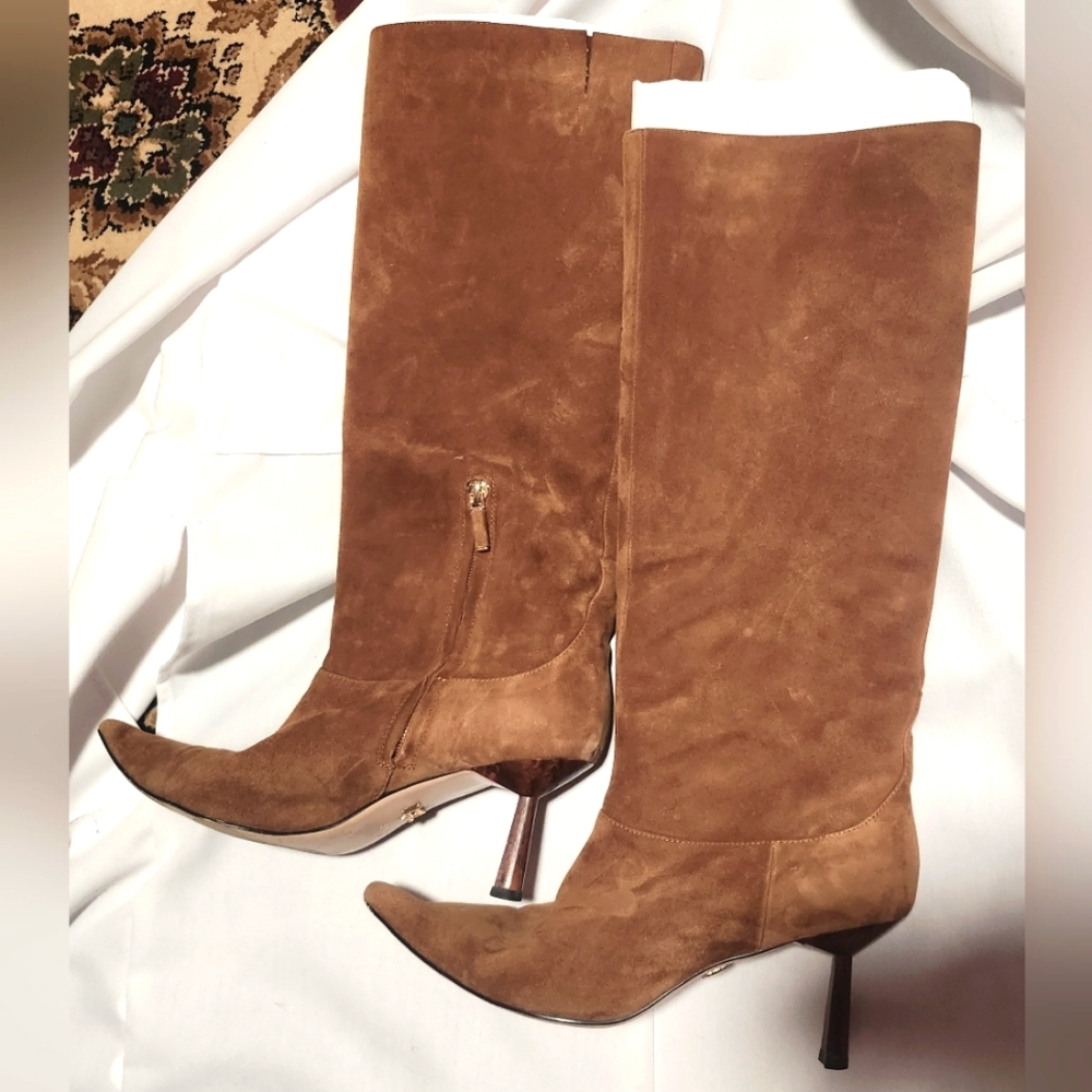 Lola Cruz Suede Boots